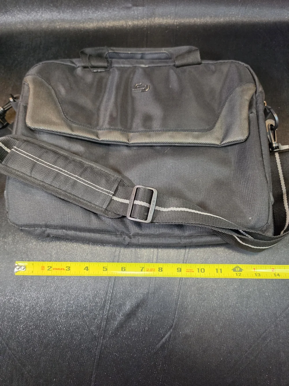 Solo Black Laptop Messenger Bag Briefcase Shoulder Bag Padded Work Travel 15